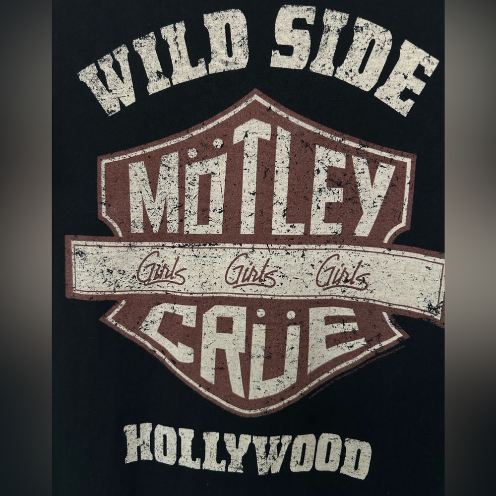 Mötley Crüe “Girls, Girls, Girls” Oversized Tee – Black – Relaxed Fit – Size M